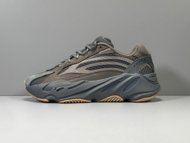 women air yeezy 700 boosts-001